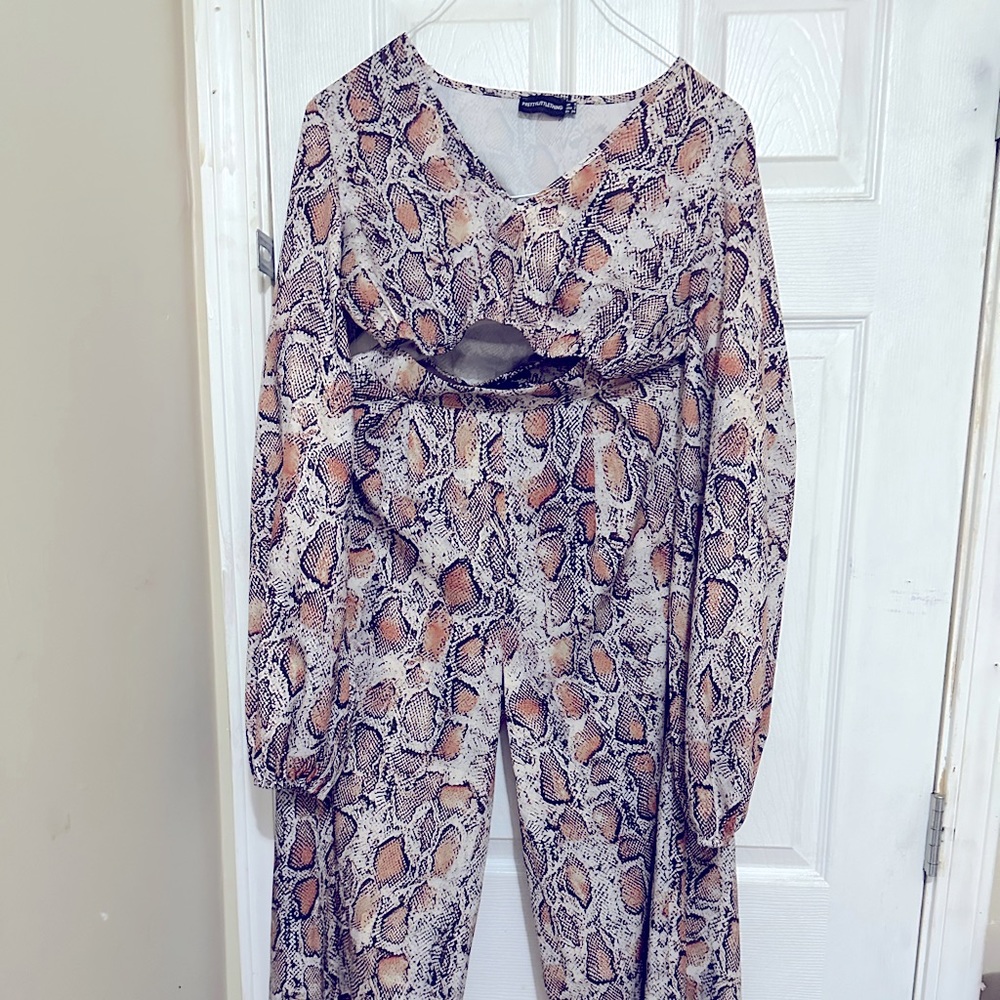Pretty little thing snake print 2 piece brand new ladies outfit